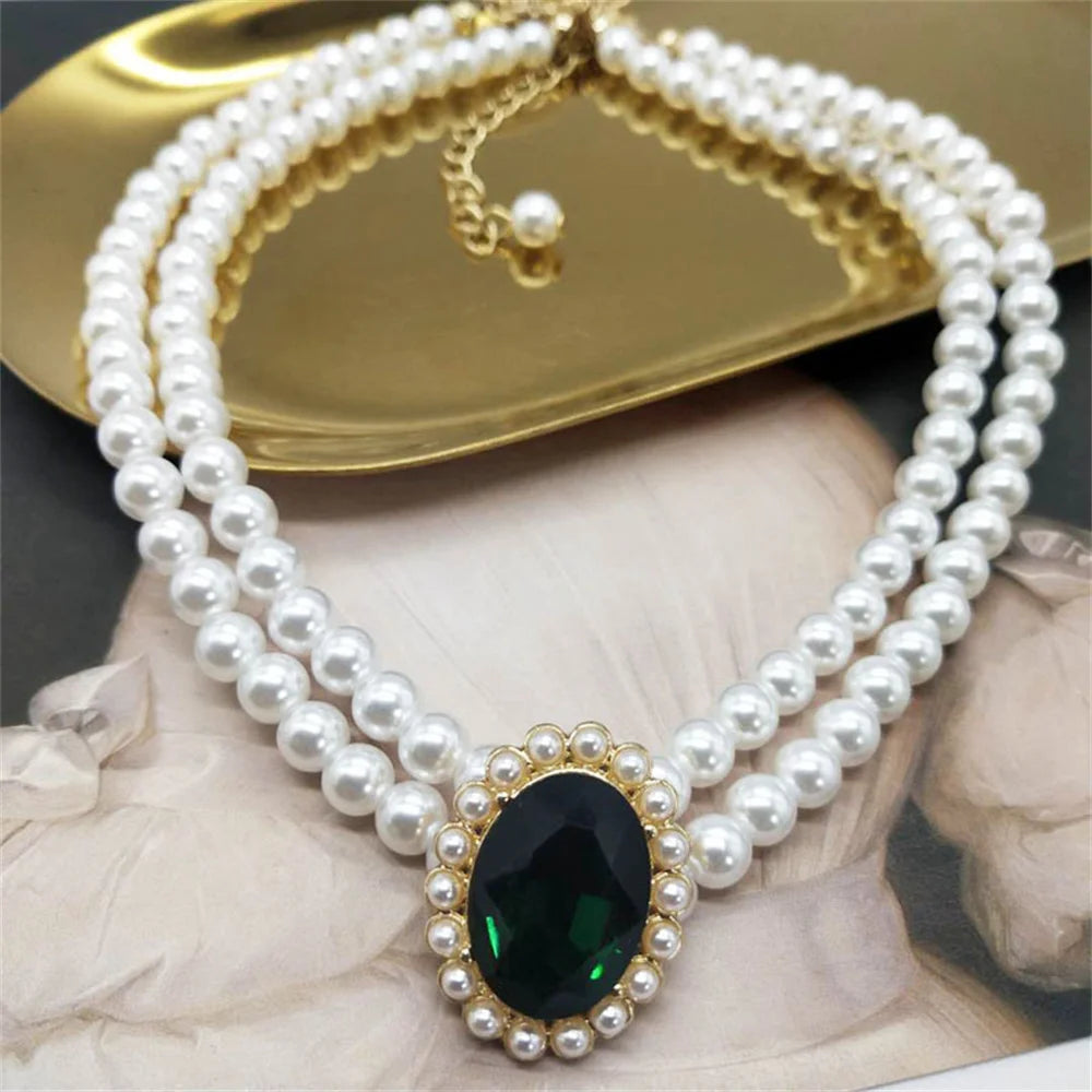 Emerald Gemstone Double-Layered Pearl Necklace